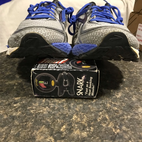 Brooks Ghost 16 sneaker Men's Size 10.5 wide - Picture 7 of 9